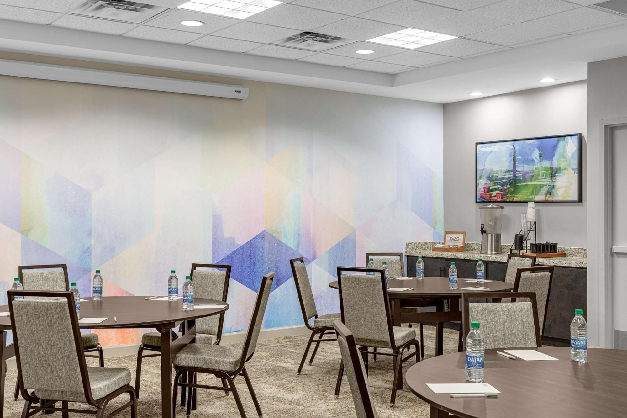 מוריסוויל Hilton Garden Inn Raleigh Durham Airport מראה חיצוני תמונה