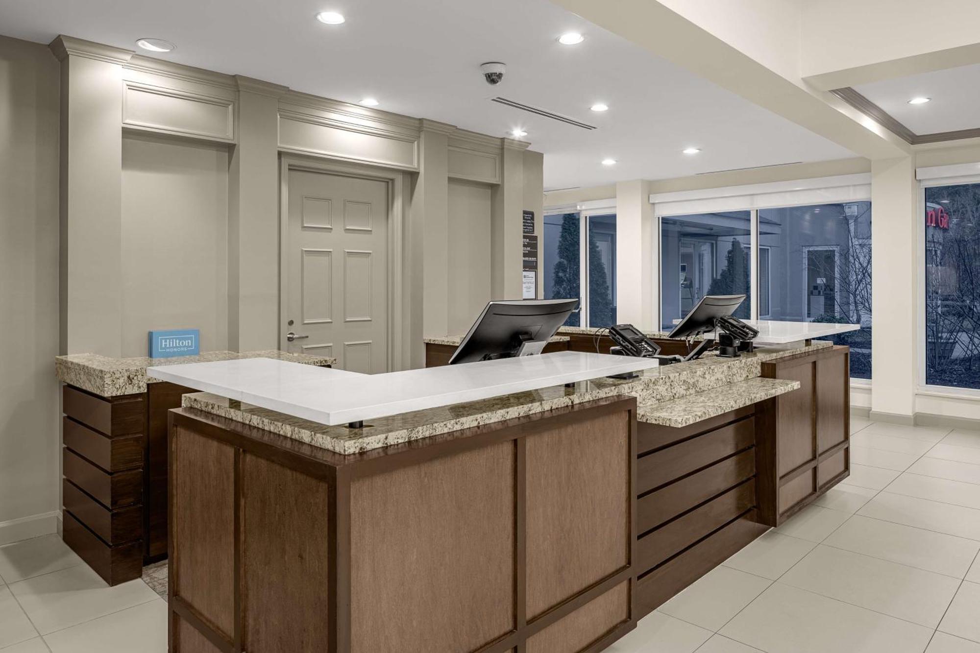 מוריסוויל Hilton Garden Inn Raleigh Durham Airport מראה חיצוני תמונה