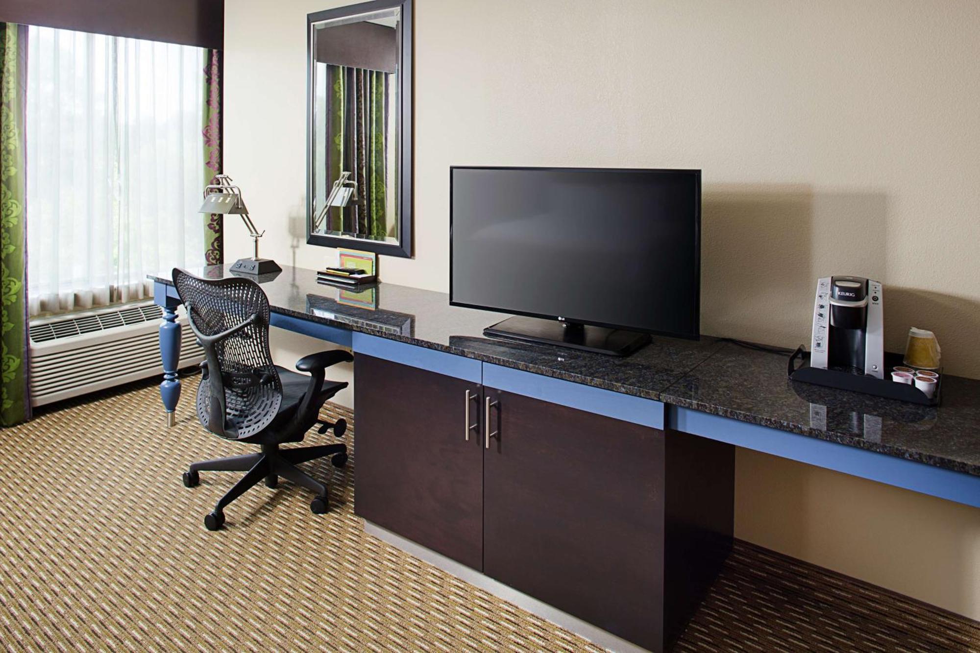 מוריסוויל Hilton Garden Inn Raleigh Durham Airport מראה חיצוני תמונה