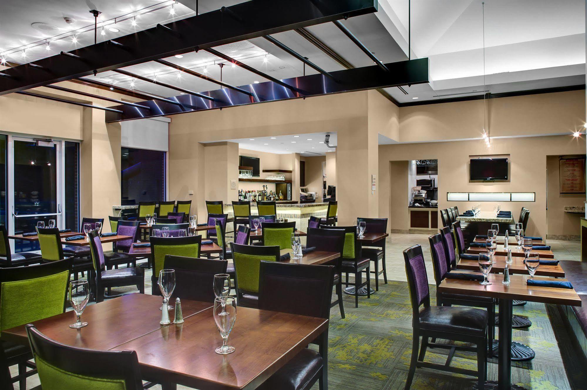 מוריסוויל Hilton Garden Inn Raleigh Durham Airport מראה חיצוני תמונה